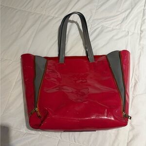 Deena & Ozzy Glossy Red and Gray Tote